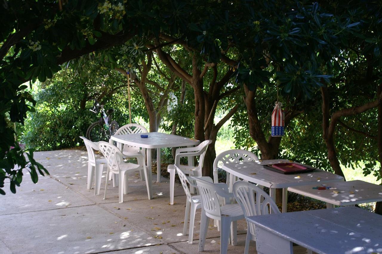 Family Friendly Seaside Apartments Vlasici, Pag - 4319 Luaran gambar